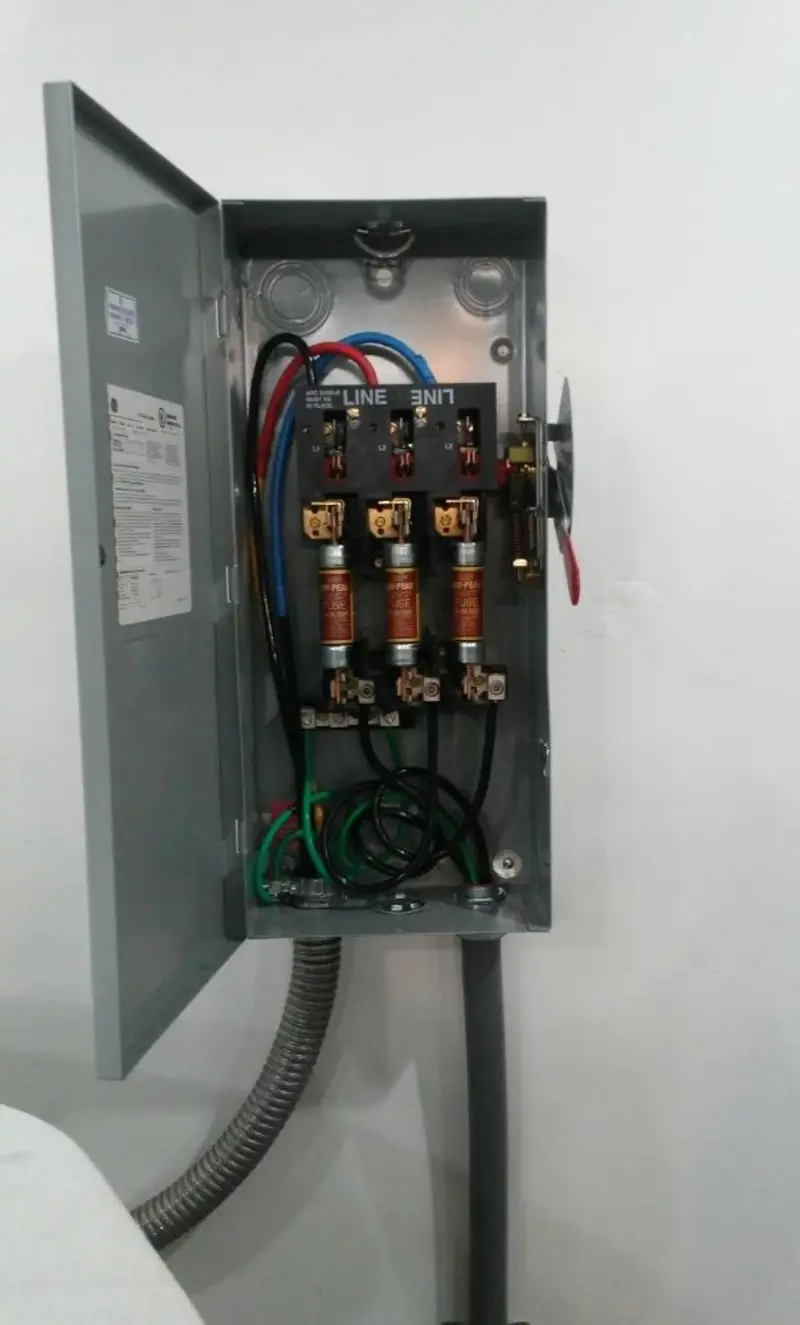 Three-phase disconnect switch installed for Electrical Wiring & Rewiring in Del Mar